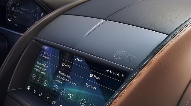 Die Infotainment-Kommandozentrale ist ein 12,3 Zoll Touchdisplay