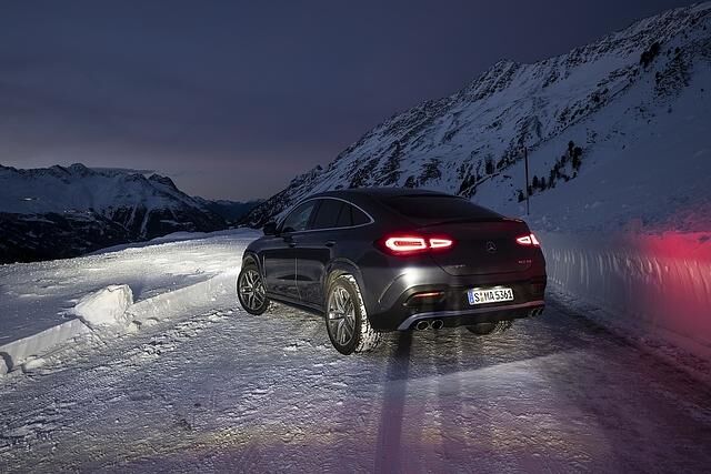 Auch in der Nacht macht das Mercedes AMG GLE 53 4Matic+ Coupé eine gute Figur