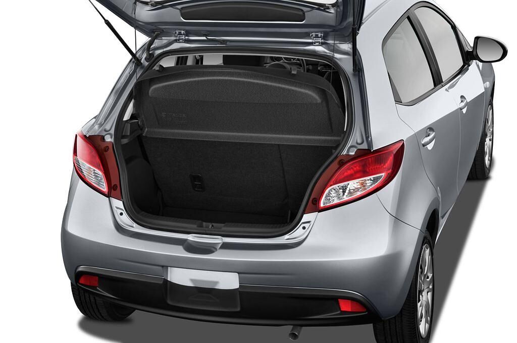 Mazda Mazda2 (Baujahr 2011) Center-Line 5 Türen Kofferraum