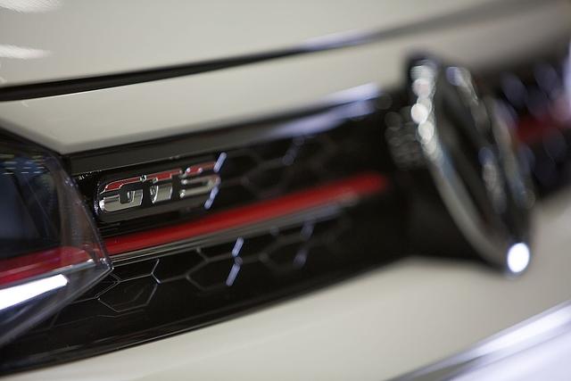 Der Waben-Kühlergrill ist dem VW Virtus GTS vorbehalten