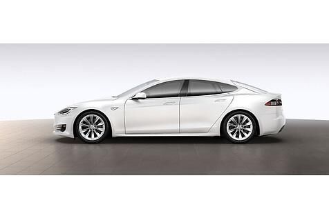 Tesla Model S Modell 2017 - 4,97 Meter lang