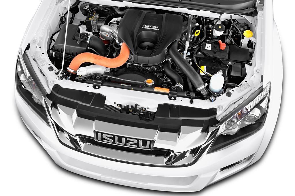Isuzu D-Max (Baujahr 2015) Basic 4 Türen Motor