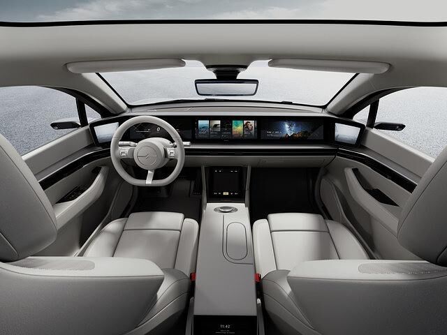 Die Limousine Vision-S dient offenbar vor allem als Demonstrator für die Elektronik-Technologien des japanischen Unternehmens
