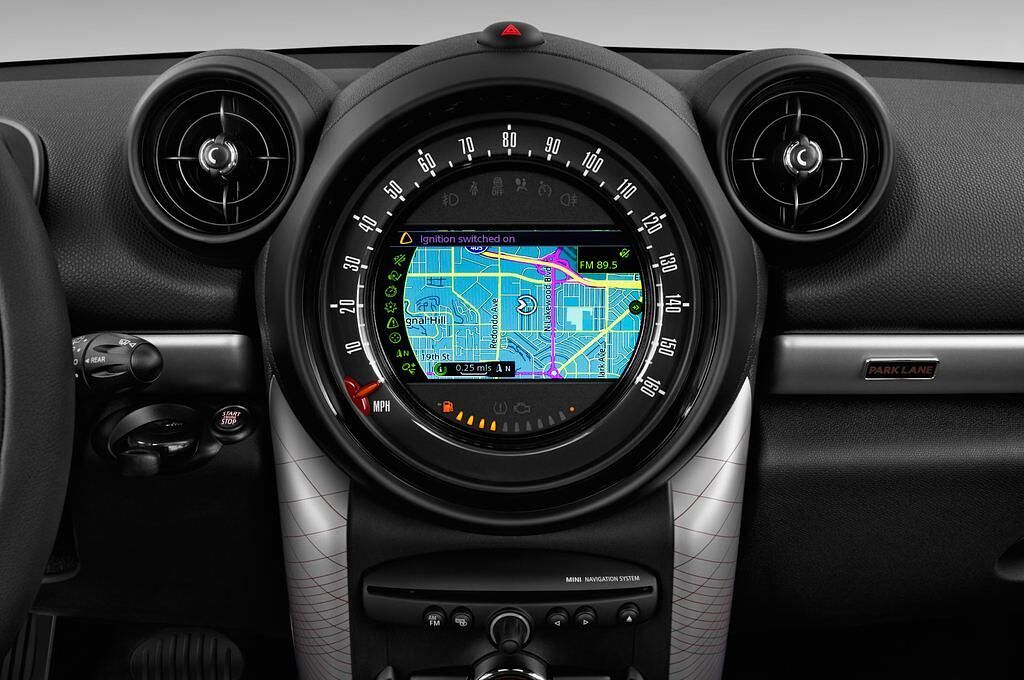 MINI Countryman (Baujahr 2016) Cooper S 5 Türen Radio und Infotainmentsystem
