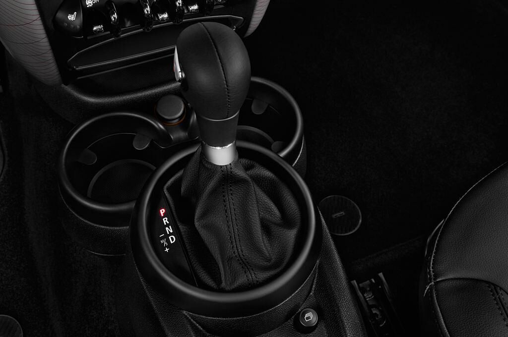 MINI Countryman (Baujahr 2016) Cooper S 5 Türen Schalthebel