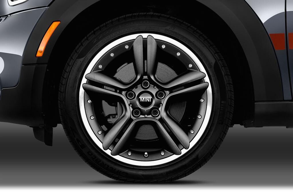 MINI Countryman (Baujahr 2016) Cooper S 5 Türen Reifen und Felge