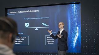 Batterieexperte Prof. Dr. Andreas Hintennach im Interview - Bio-Batterien in frühestens 15 Jahren