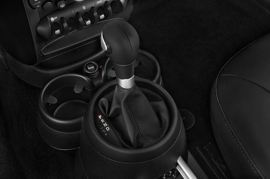MINI Countryman (Baujahr 2014) Cooper 5 Türen Schalthebel