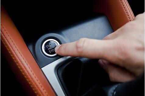 Nissan Micra 2017 0.9 i-GT - gestartet wird per Knopf
