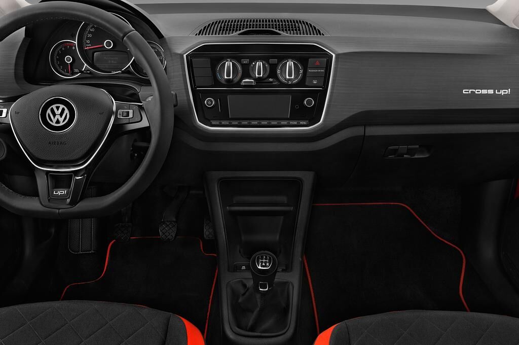 Volkswagen Up (Baujahr 2018) Cross Up 5 Türen Mittelkonsole