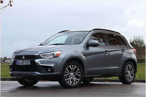 Der geliftete Mitsubishi ASX steht ab November 2016 bei den Händlern. Die Front erinnert nun an den größeren Outlander