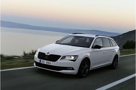 Der Skoda Superb Combi bekommt mit dem SportLine-Paket einen sportlichen Auftritt