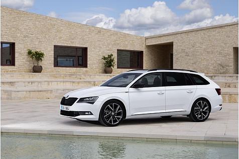 Die Top-Version des Skoda Superb Combi SportLine hat 280 PS
