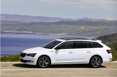 Der Skoda Superb Combi SportLine wiegt gut 1.6 Tonnen