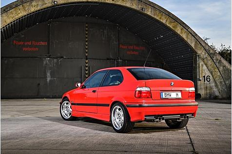 Der BMW E30 M3 Compact hat ein strafferes Fahrwerk
