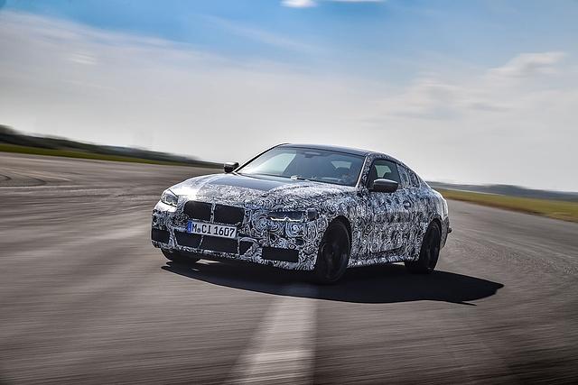 Der 430i hat seine Stärken beim Einlenken durch das geringere Gewicht