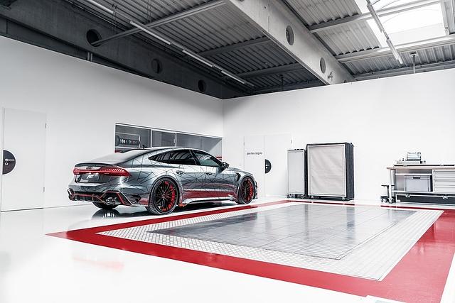 Beim Abt Audi RS7-R wurden die Turbolader, Ladeluftkühler und die Motorsteuerung optimiert
