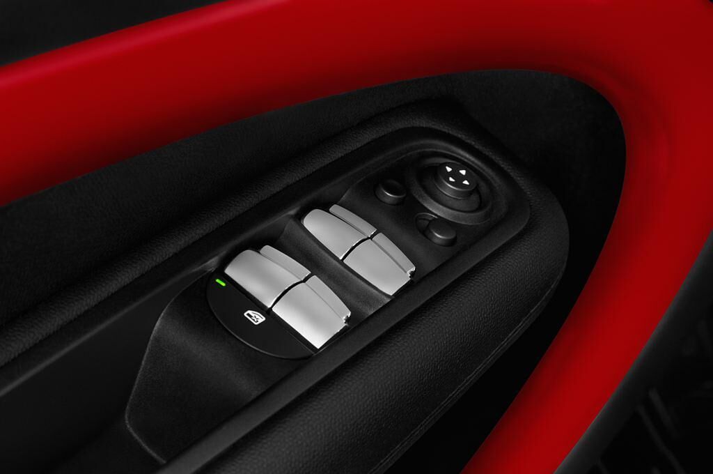 MINI Countryman (Baujahr 2016) JCW 5 Türen Bedienungselemente Tür