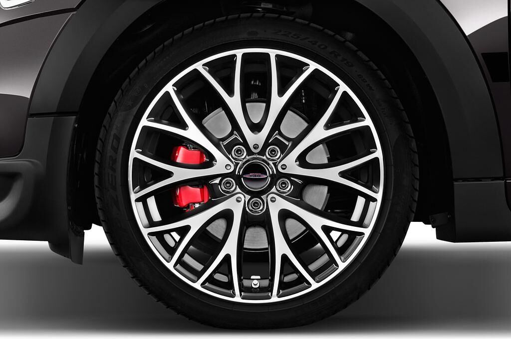 MINI Countryman (Baujahr 2016) JCW 5 Türen Reifen und Felge