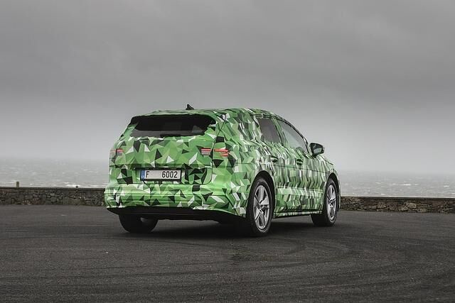 koda Enyaq getarnt
