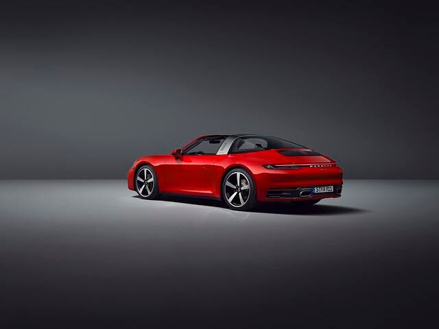 Der Targa will die ganzjahrestaugliche Alternative zum Cabrio sein