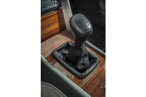Mercedes 200 D Kilometer-Millionär - optional mit Fünfgang-Handschaltung