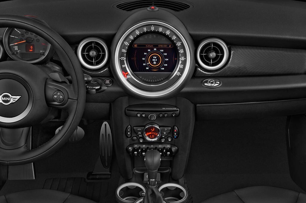 MINI MINI (Baujahr 2015) Cooper S 2 Türen Mittelkonsole