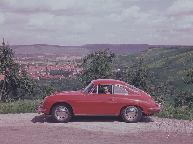Mitte des Jahres 1963 löst der 356 C das B-Modell ab