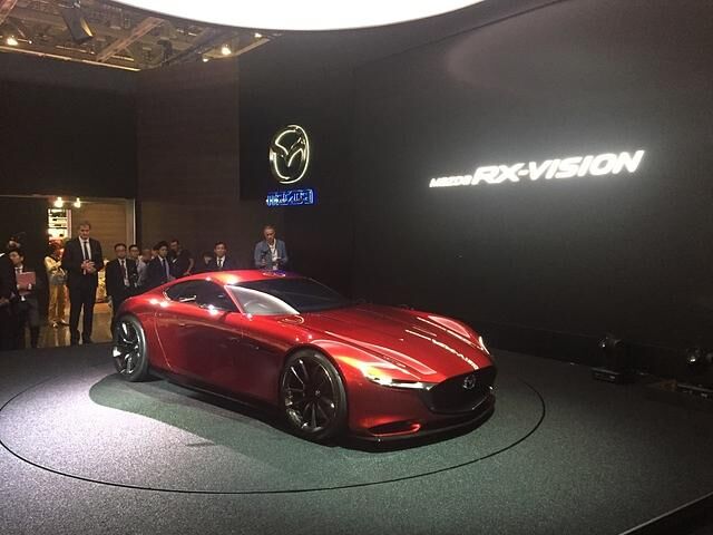 2015 hat Mazda den RX Vision in Tokio vorgestellt
