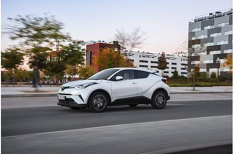 Toyota C-HR - die Hybridvariante enttäuscht