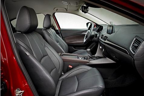 Der Mazda3 bietet reichlich Platz für seine Passagiere