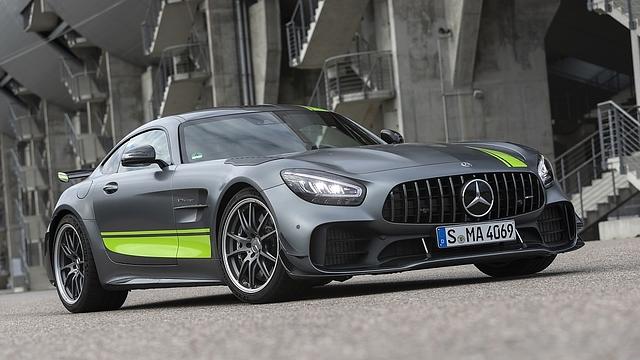 Die Mercedes AMG Modelle werden mit speziellen Batteriezellen bestückt