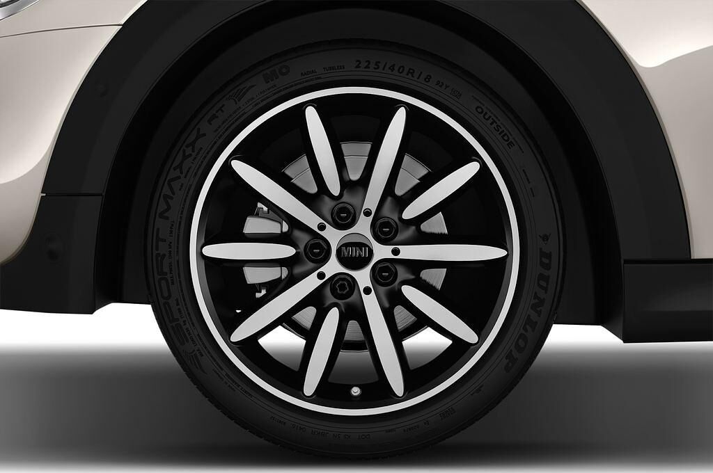 MINI MINI (Baujahr 2017) Cooper S 2 Türen Reifen und Felge