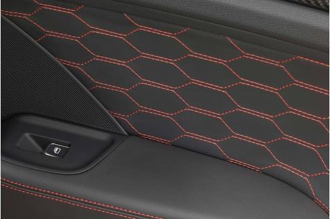 MTM Audi RS3 R - auch in den Türen gibt es Rauten