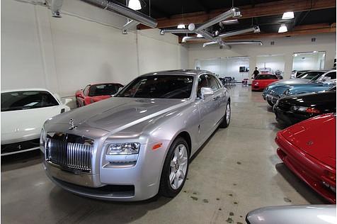Fusion Luxury Motors - der knapp 200.000 Dollar teure Rolls-Royce Ghost tut sich schwer