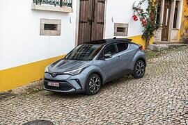 Test: Toyota CH-R 2.0  - Der sanfte Wilde