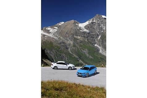 Das Polestar-60er-Duo: Kombi (rechts) und die Stufenheck-Limousine