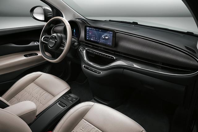 Der Innenraum des neuen Fiat 500 ist modern eingerichtet und besonders aufgeräumt