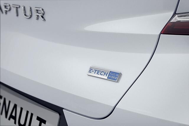 Der Renault Captur E-Tech PHEV kommt rein elektrisch bis zu 65 Kilometer weit (Stadtmodus)