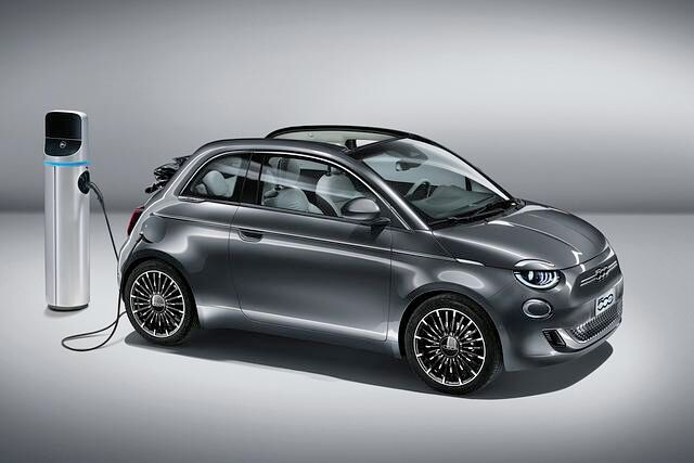 Der neue Fiat 500 fährt nur noch elektrisch