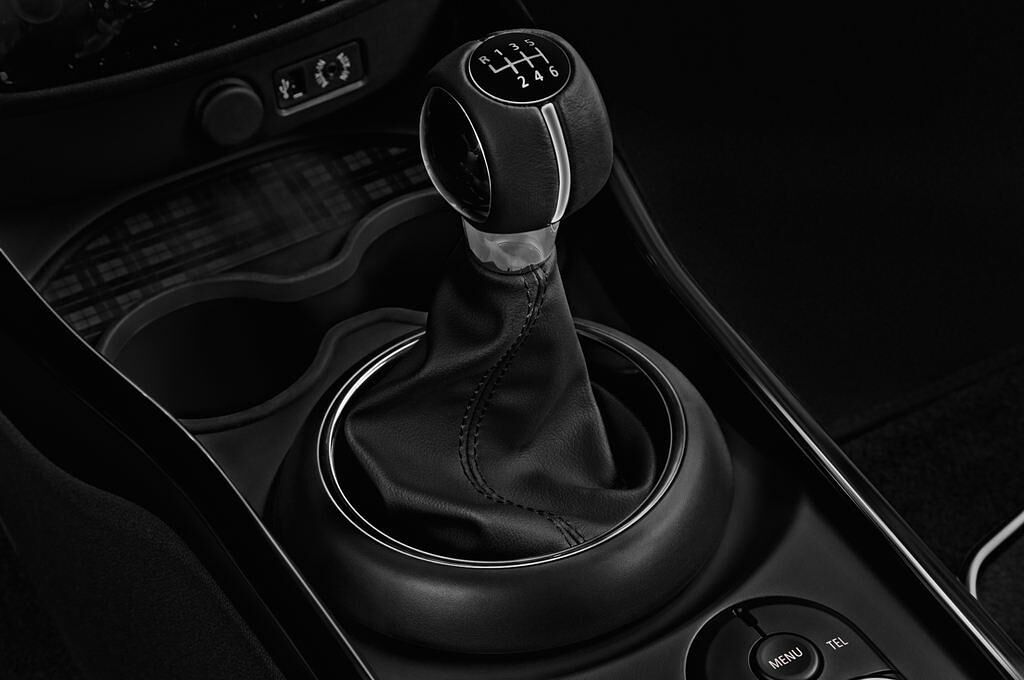 MINI Clubman (Baujahr 2016) One 5 Türen Schalthebel