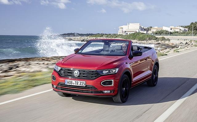Die Höchstgeschwindigkeit des VW T-Roc Cabriolet 1.5 TSI beträgt 205 km/h