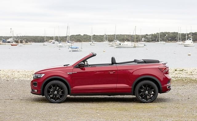 Das VW T-Roc Cabriolet ist 4,27 Meter lang