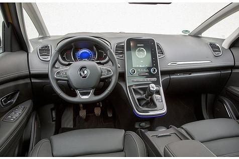 Das Cockpit des Renault Scenic TCe 130