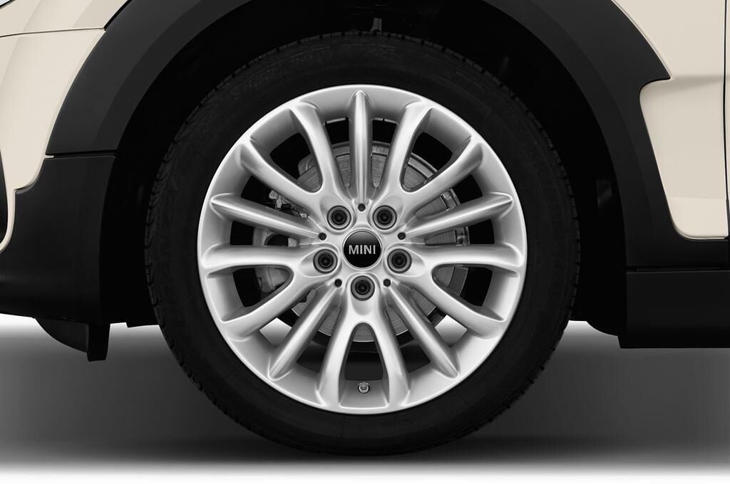 MINI Clubman (Baujahr 2016) One 5 Türen Reifen und Felge