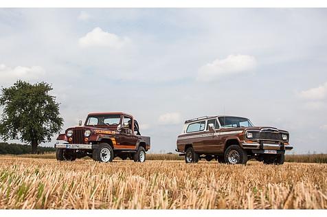 Jeep CJ-8 Scrambler - zusammen mit dem größeren Cherokee