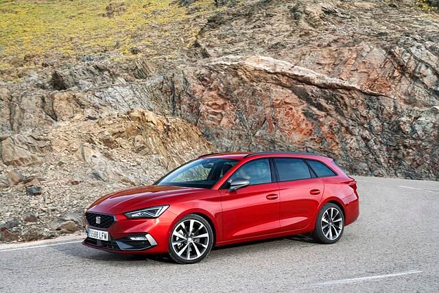 Den Leon gibt es mit vier Benzinern vom 1,0-Liter-Dreizylinder mit 66 kW/90 PS bis zum 2,0-Liter-Turbo mit 140 kW/190 PS mit einem 2,0-Liter-Diesel mit 115 oder 150 PS, einer CNG-Version mit 1,5...
