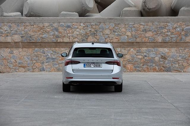 Bei der vierten Generation des Skoda Octavia wird beim Doppelkupplungsgetriebe erstmal die Shift-by -Wire Technologie eingesetzt