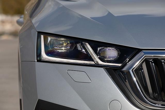 Erstmals gibt es bei einem Octavia LED Matrix Scheinwerfer