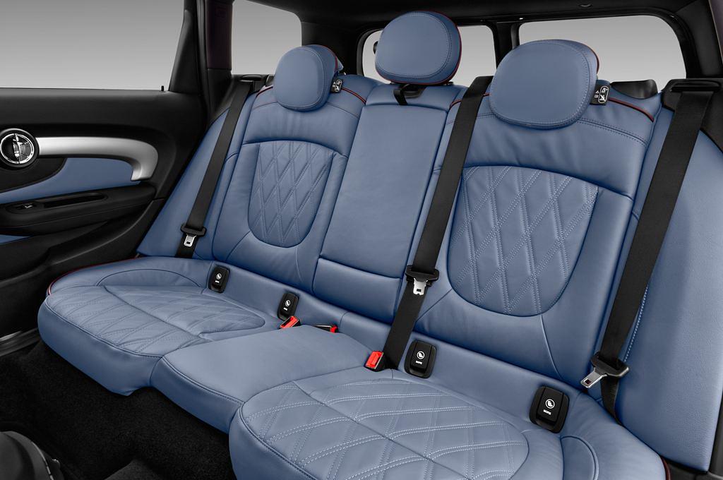 MINI Clubman (Baujahr 2017) Cooper SD 5 Türen Rücksitze